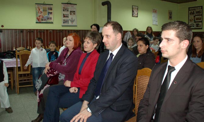 Csomagosztás 2016. március 17. képek
